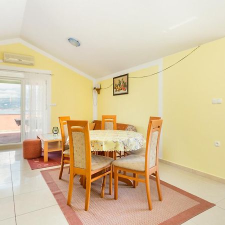 Apartments By The Sea Slatine, Ciovo - 11126 Luaran gambar