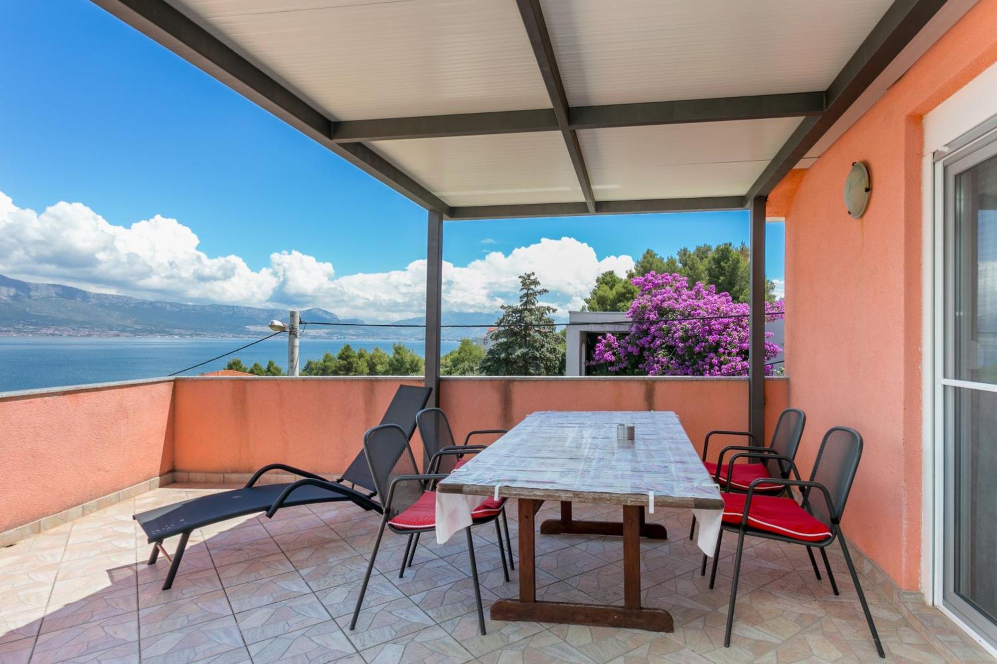 Apartments By The Sea Slatine, Ciovo - 11126 Luaran gambar